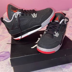 Air Jordan 4 Retro GS Bred